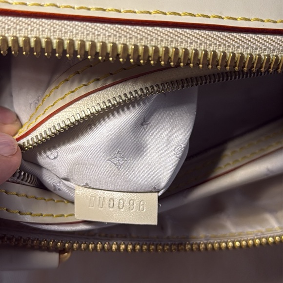 Louis Vuitton Lockit MM Suhali Leather Satchel - Picture 12 of 15